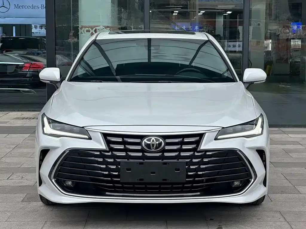 Toyota Avalon — фото 9