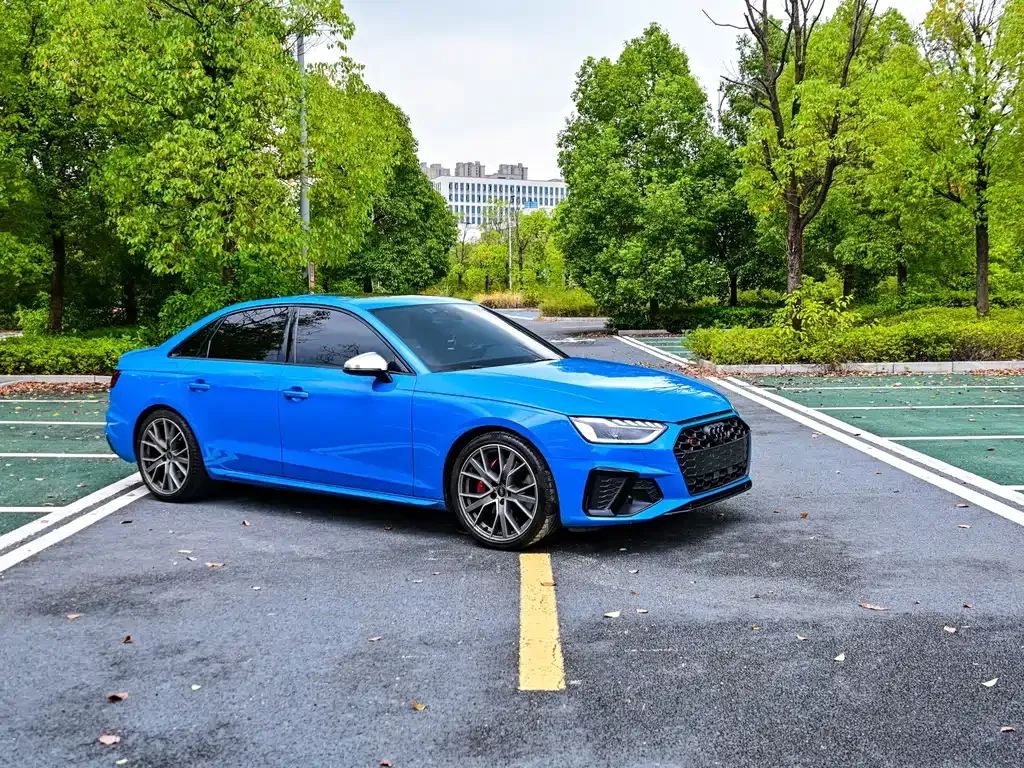 Audi S4 — фото 9