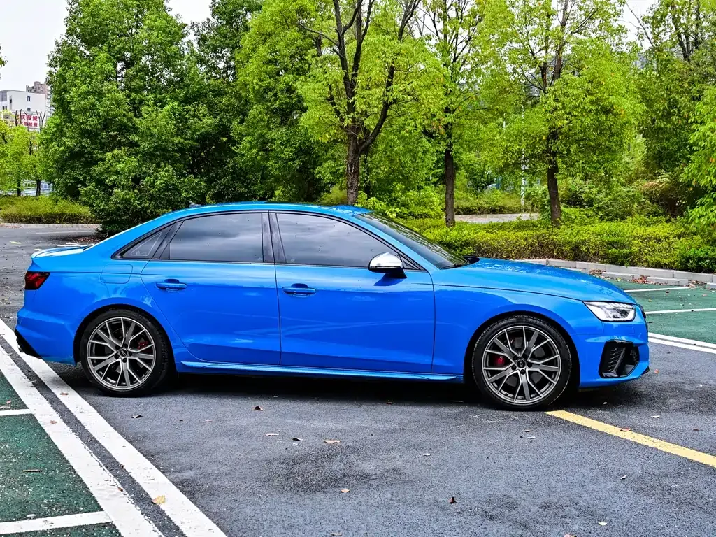 Audi S4 — фото 7