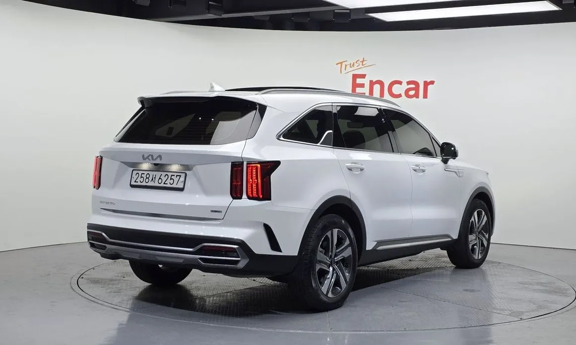 Kia Sorento — фото 3