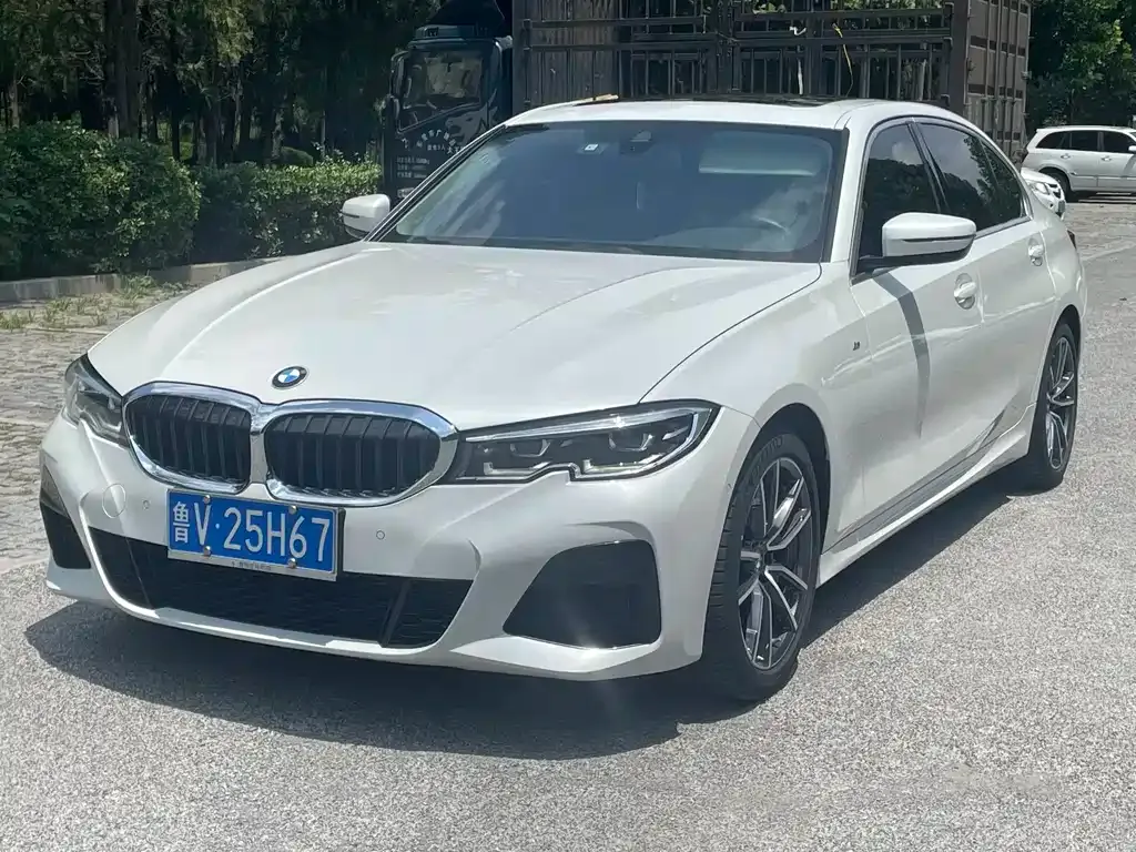 BMW 3 Series — фото 1