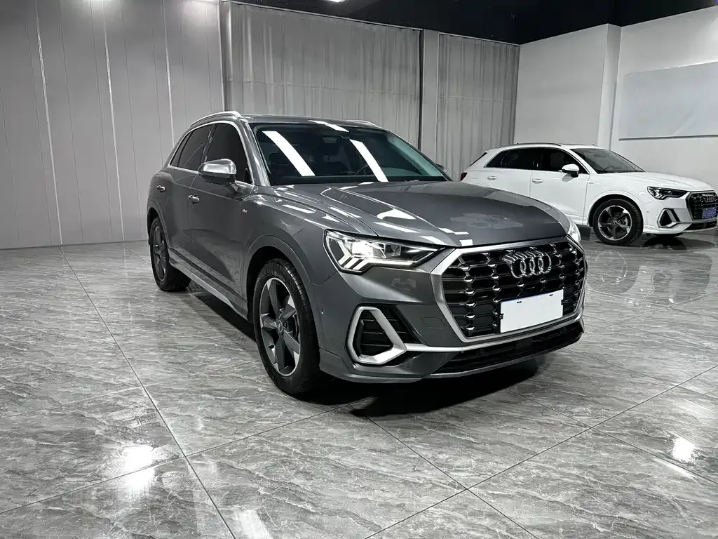 Audi Q3 — фото 3