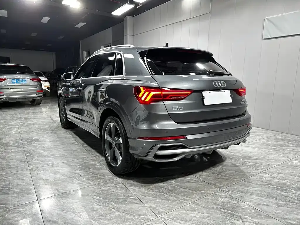 Audi Q3 — фото 7