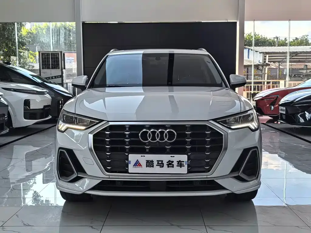 Audi Q3 — фото 5