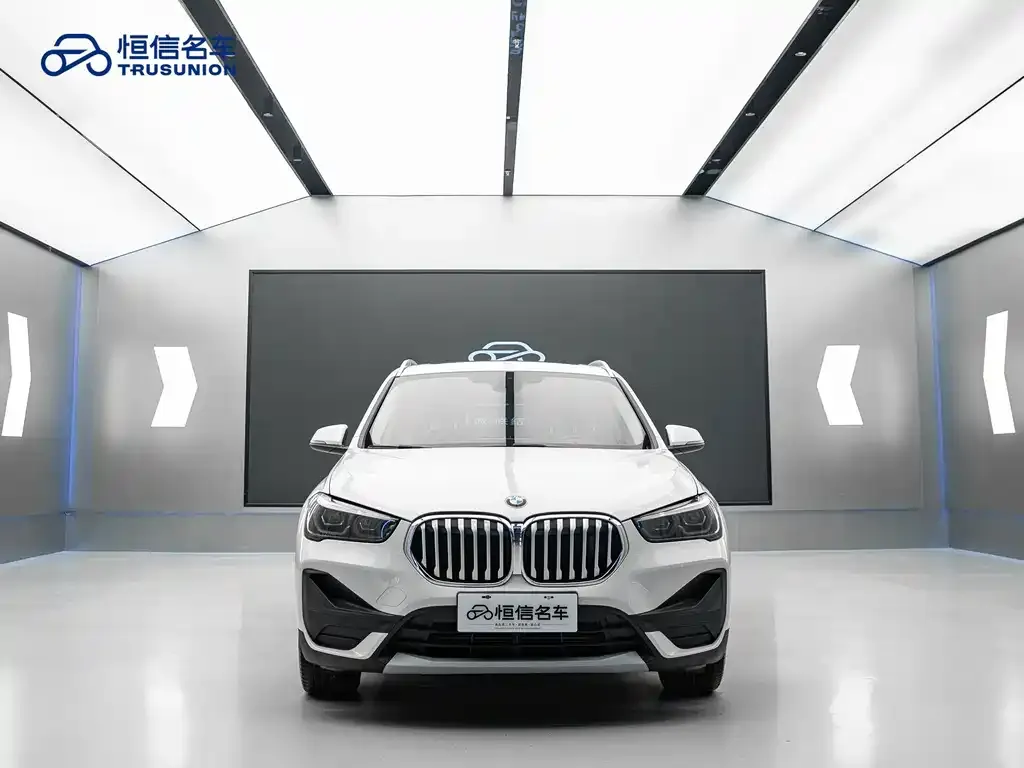 BMW X1 — фото 7