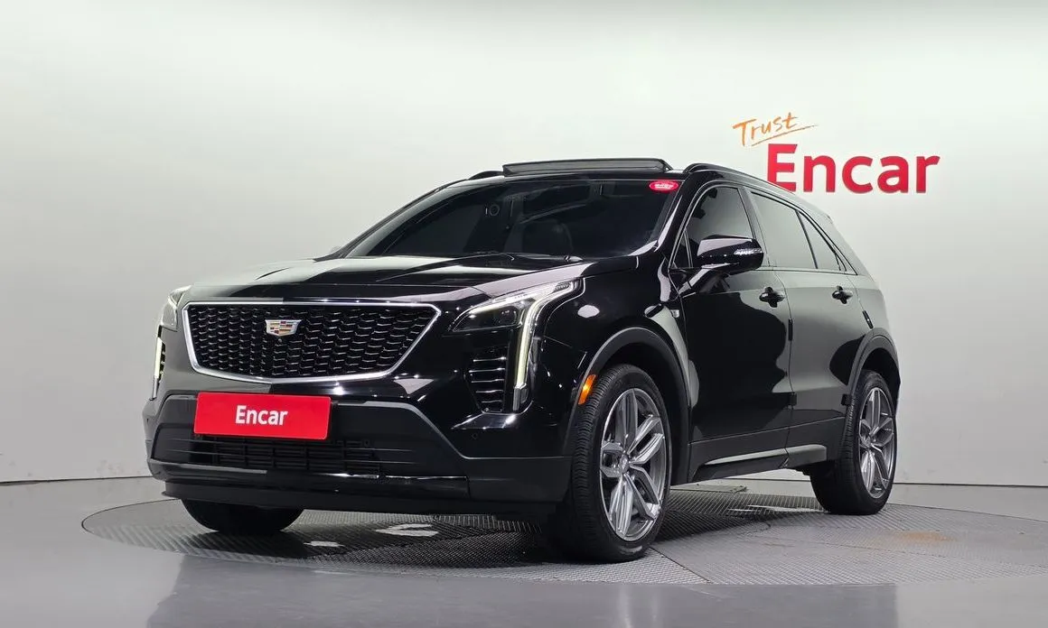 Cadillac XT4 — фото 1