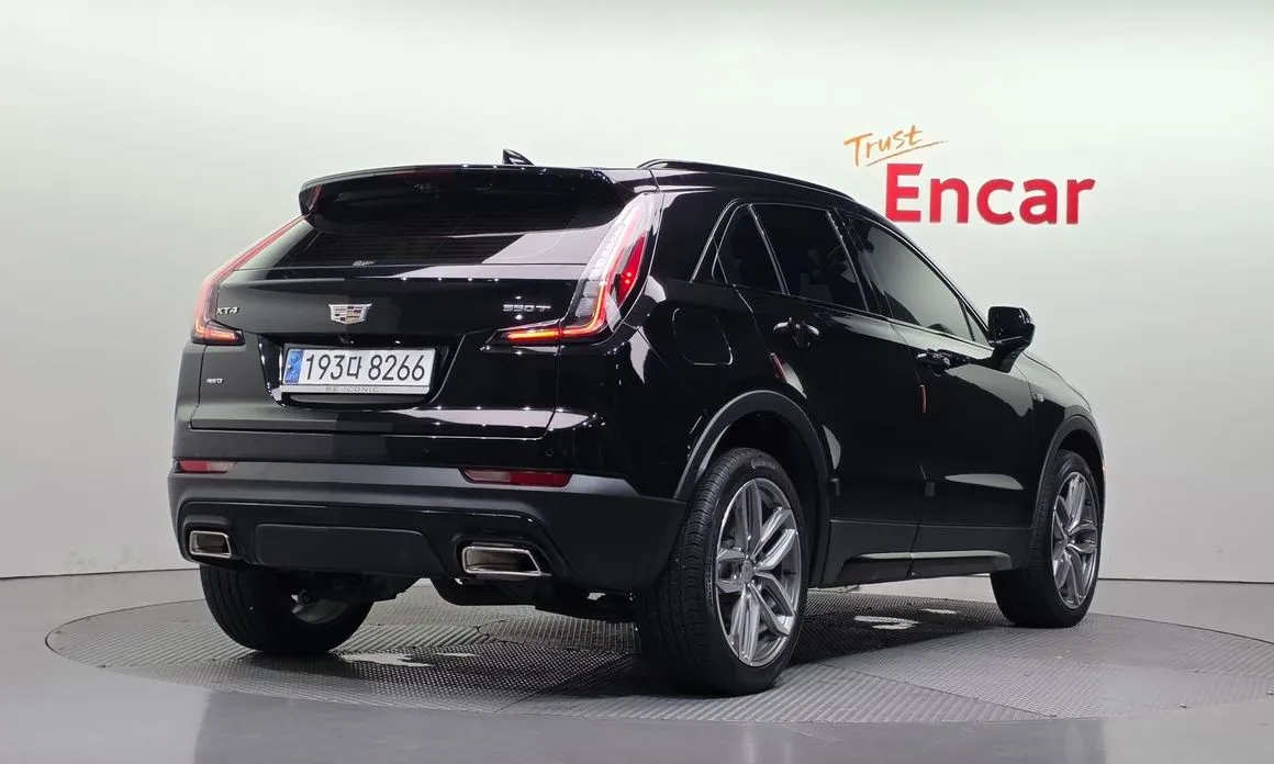Cadillac XT4 — фото 2