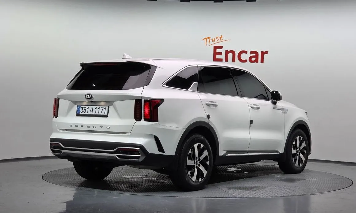 Kia Sorento — фото 10