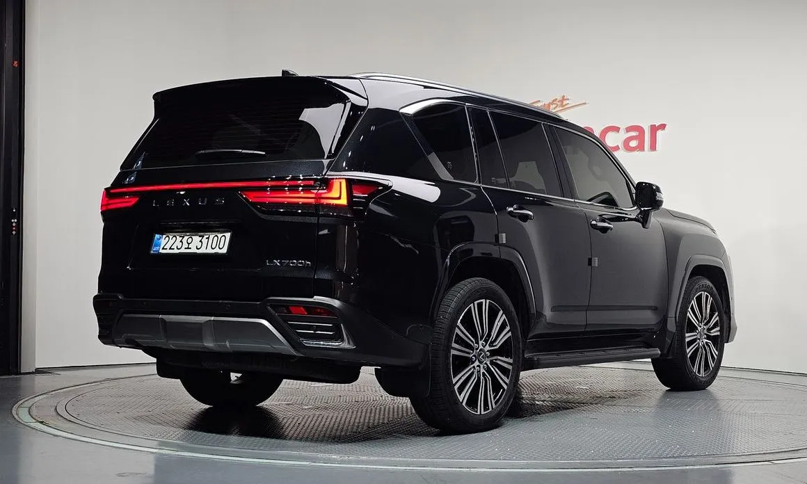 Lexus LX — фото 6