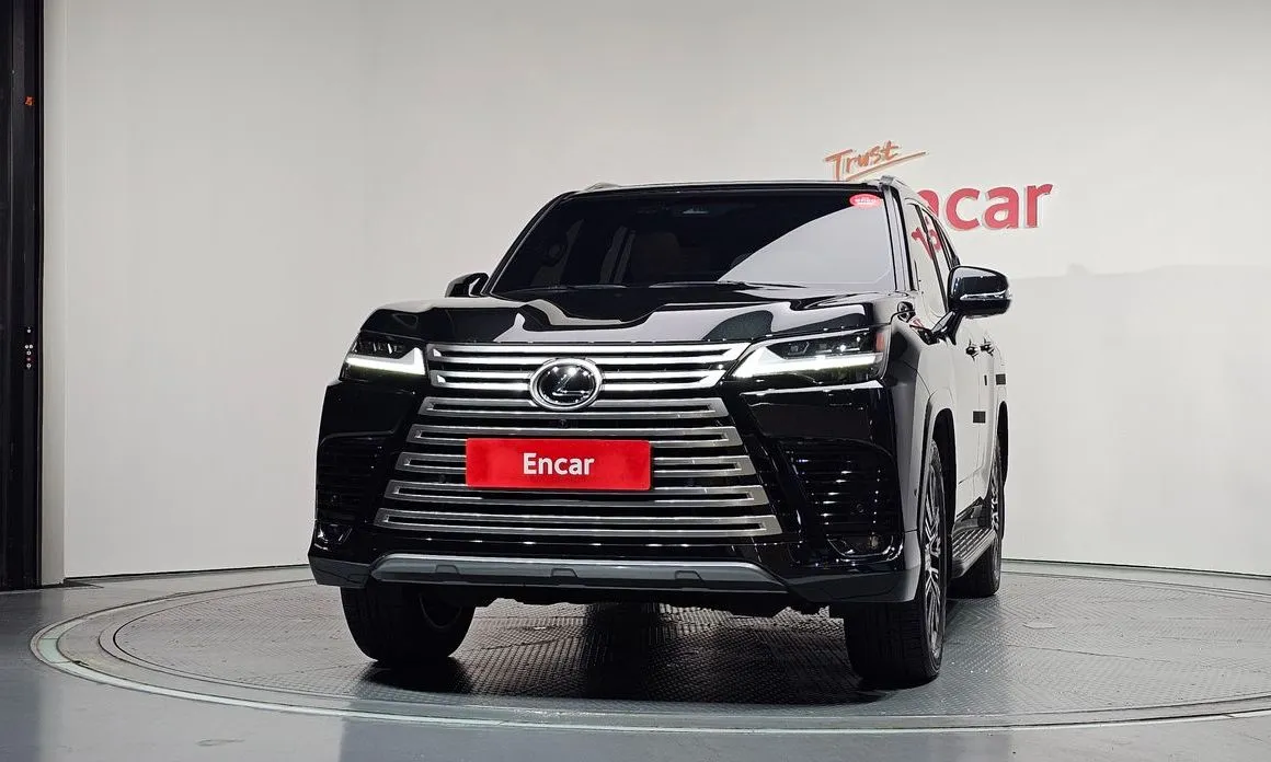 Lexus LX — фото 2