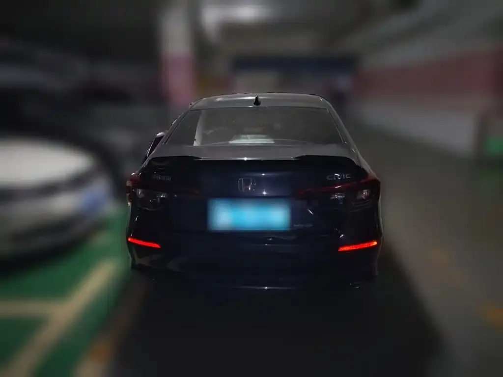 Honda Civic — фото 10