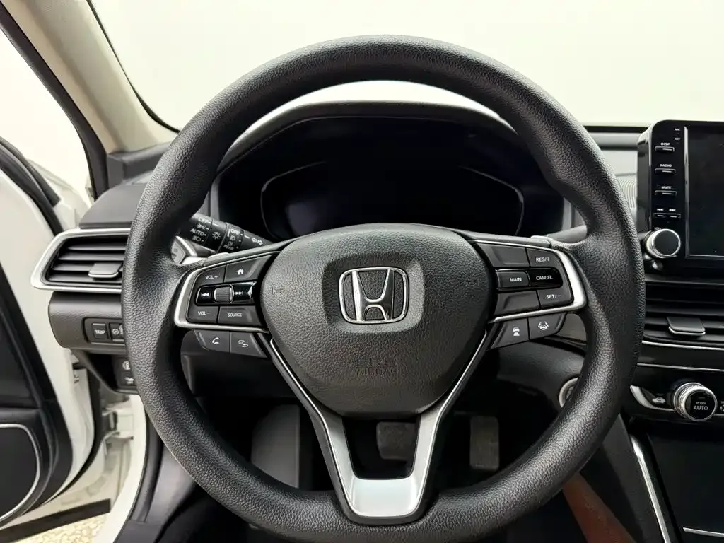 Honda Inspire — фото 8