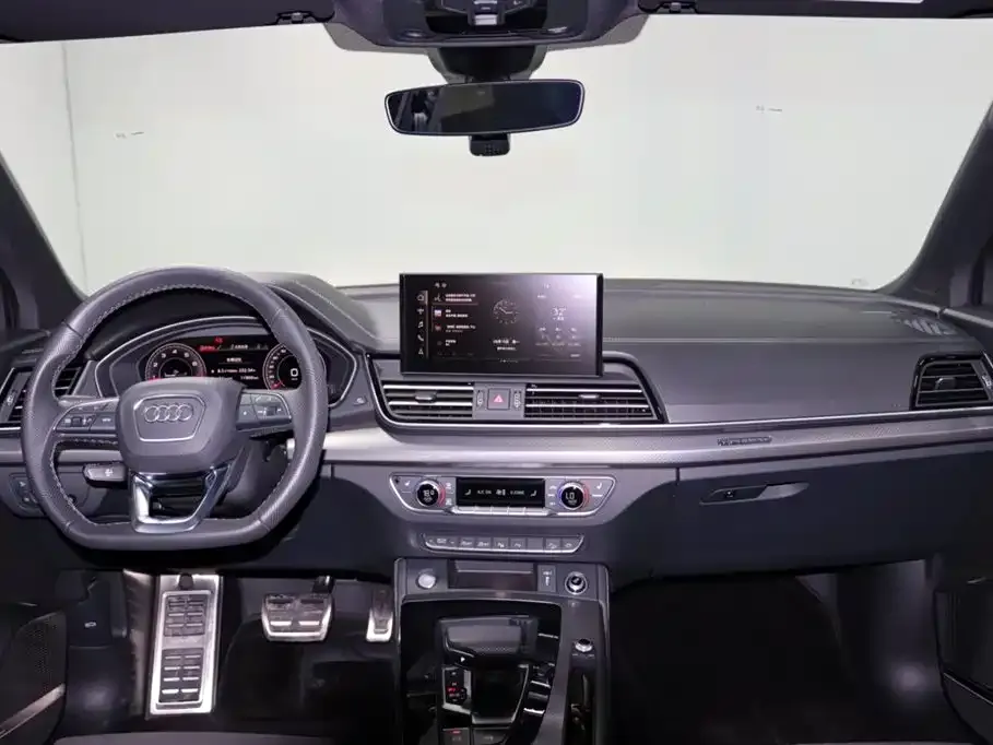Audi Q5L Sportback — фото 2