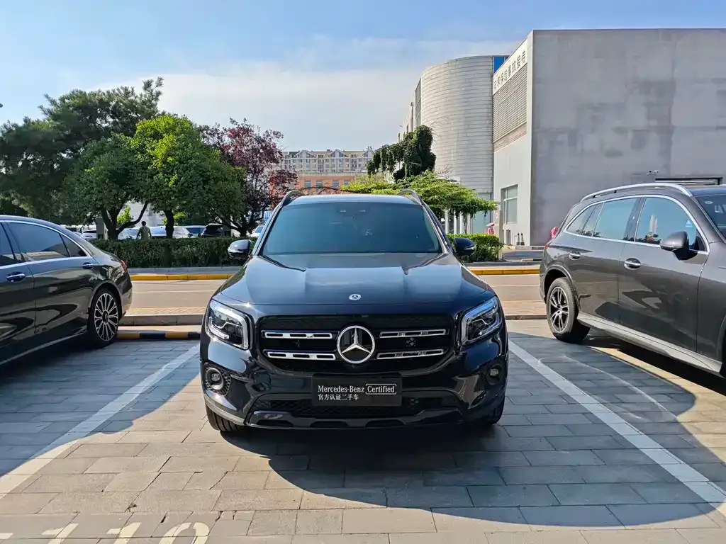 Mercedes-Benz GLB — фото 5