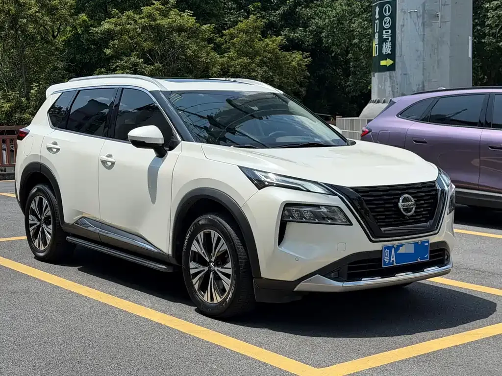 Nissan X-Trail — фото 10