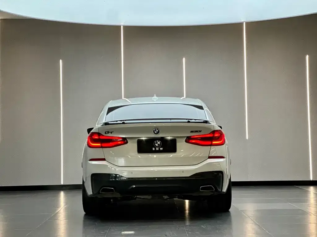BMW 6 Series GT — фото 9