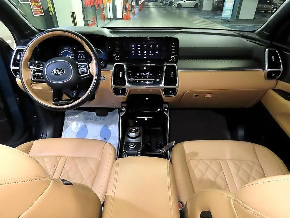 Kia Sorento — фото 5