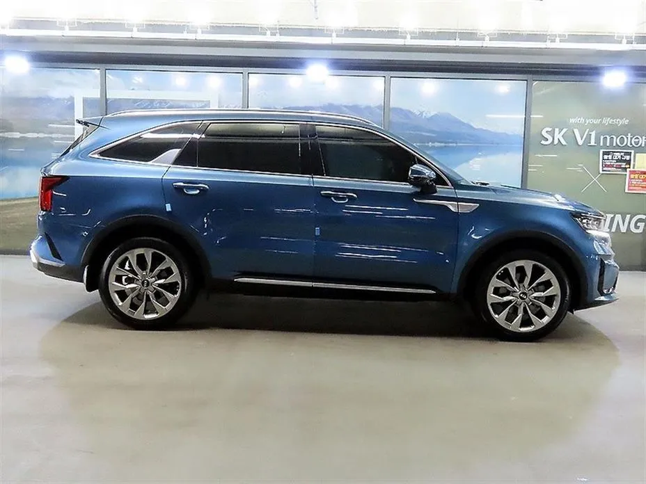 Kia Sorento — фото 7