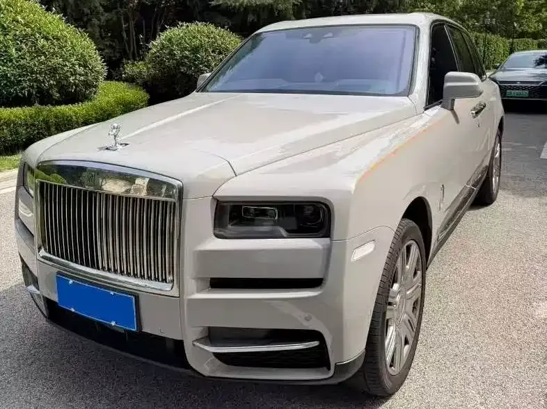 Rolls-Royce Cullinan — фото 1