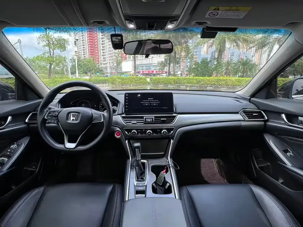 Honda Accord — фото 5