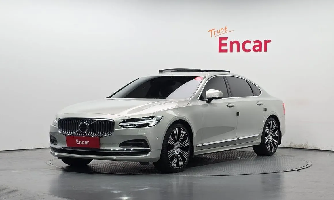 Volvo S90 — фото 1