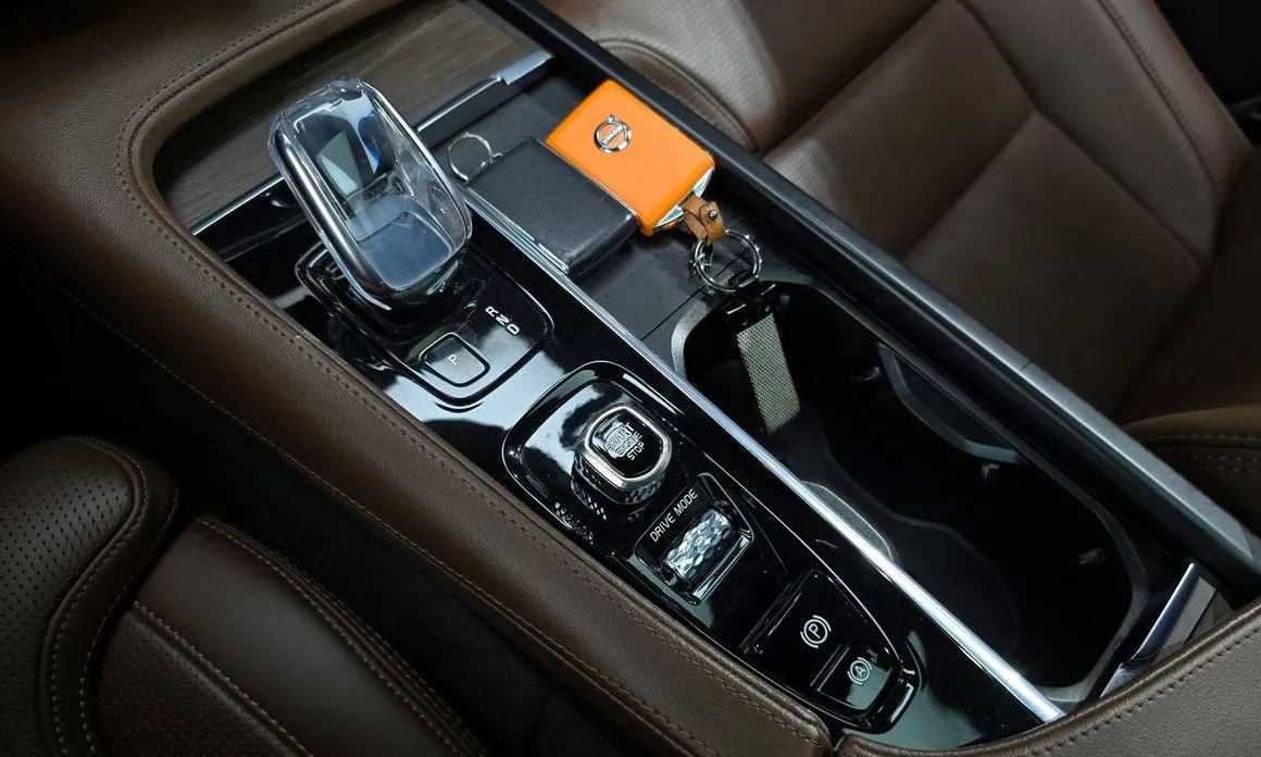 Volvo S90 — фото 10