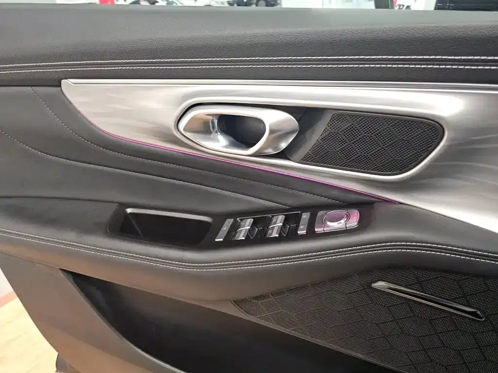 GAC Motor Trumpchi GS8 — фото 9