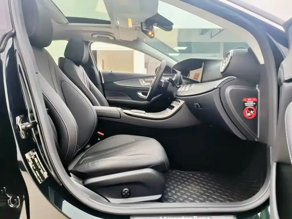 Mercedes-Benz CLS — фото 9