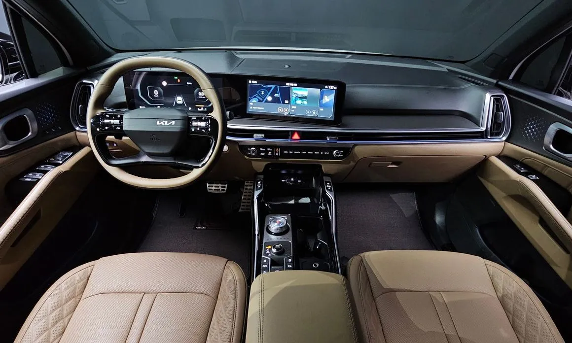 Kia Sorento — фото 7