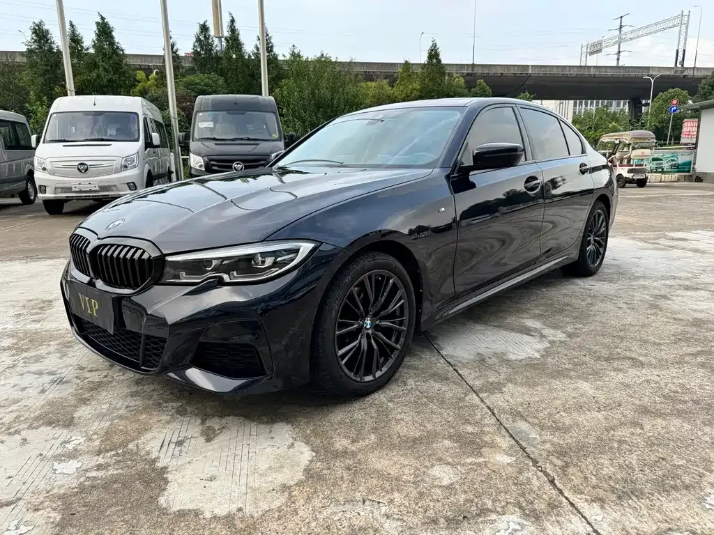 BMW 3 Series — фото 1