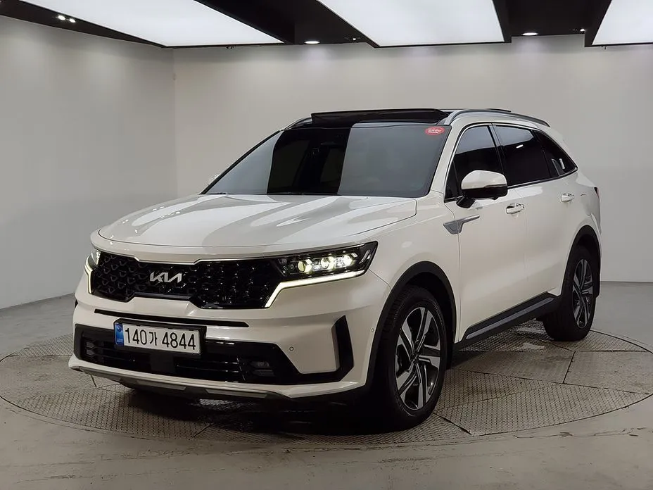 Kia Sorento — фото 1