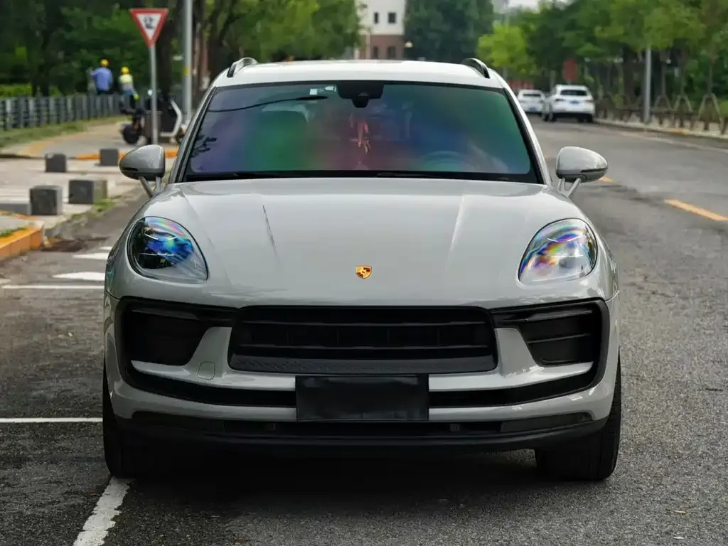 Porsche Macan — фото 10