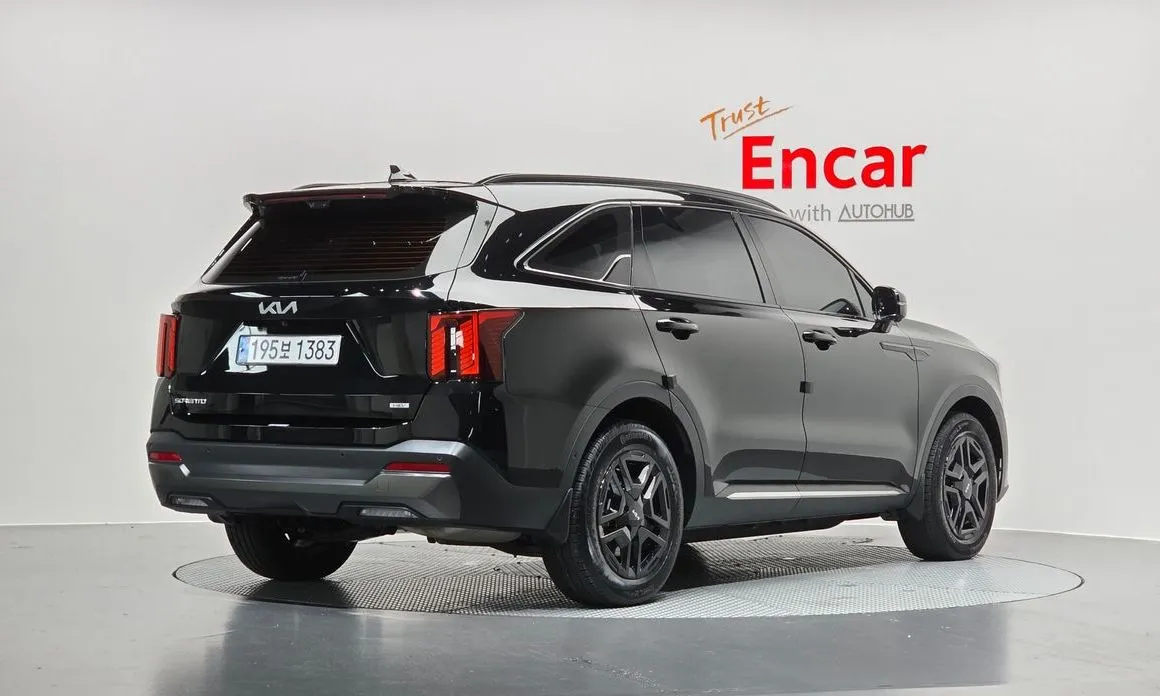 Kia Sorento — фото 10