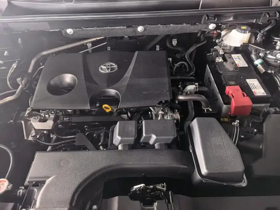 Toyota RAV4 — фото 9