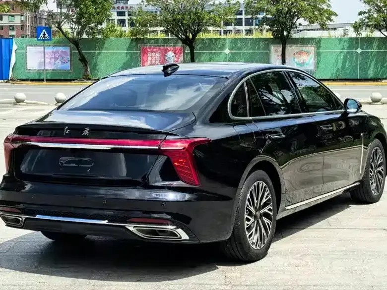 Hongqi H5 — фото 5