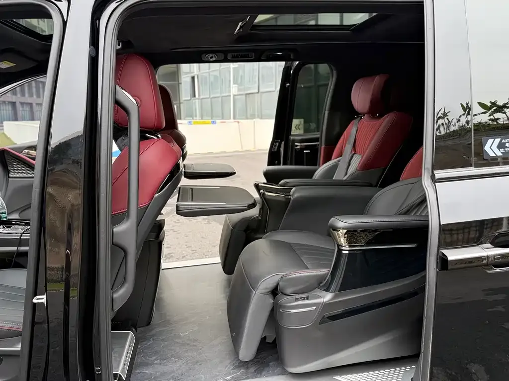 GAC Motor Trumpchi M8 — фото 2
