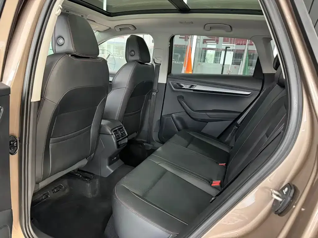 Skoda Karoq — фото 10