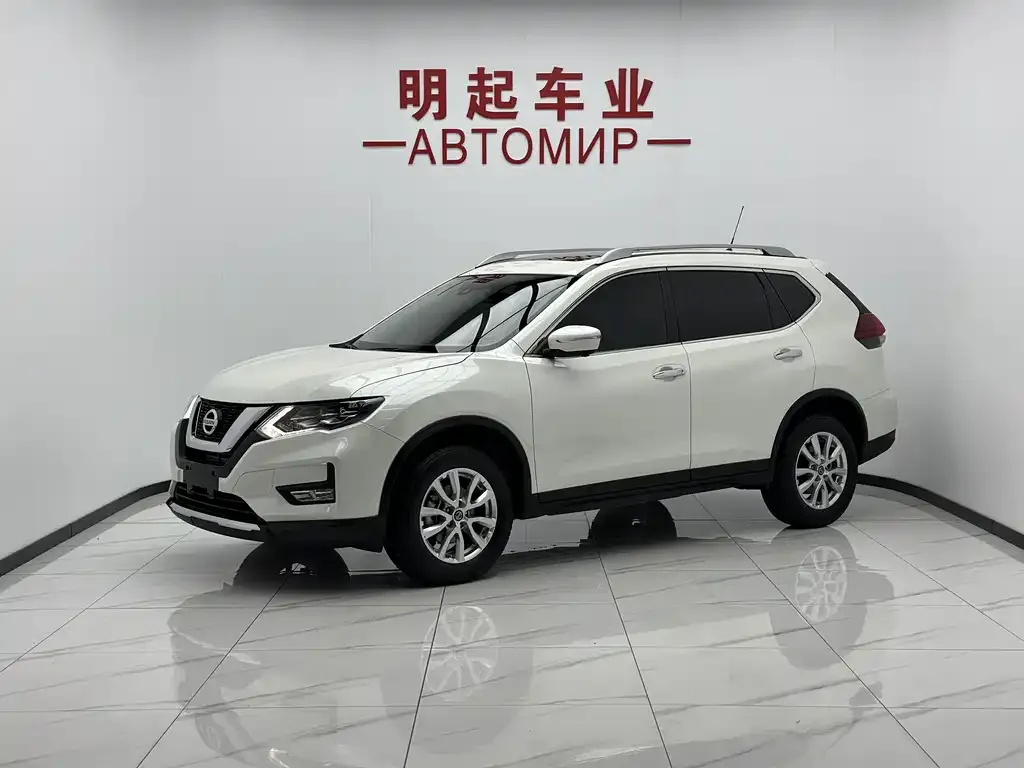 Nissan X-Trail — фото 1