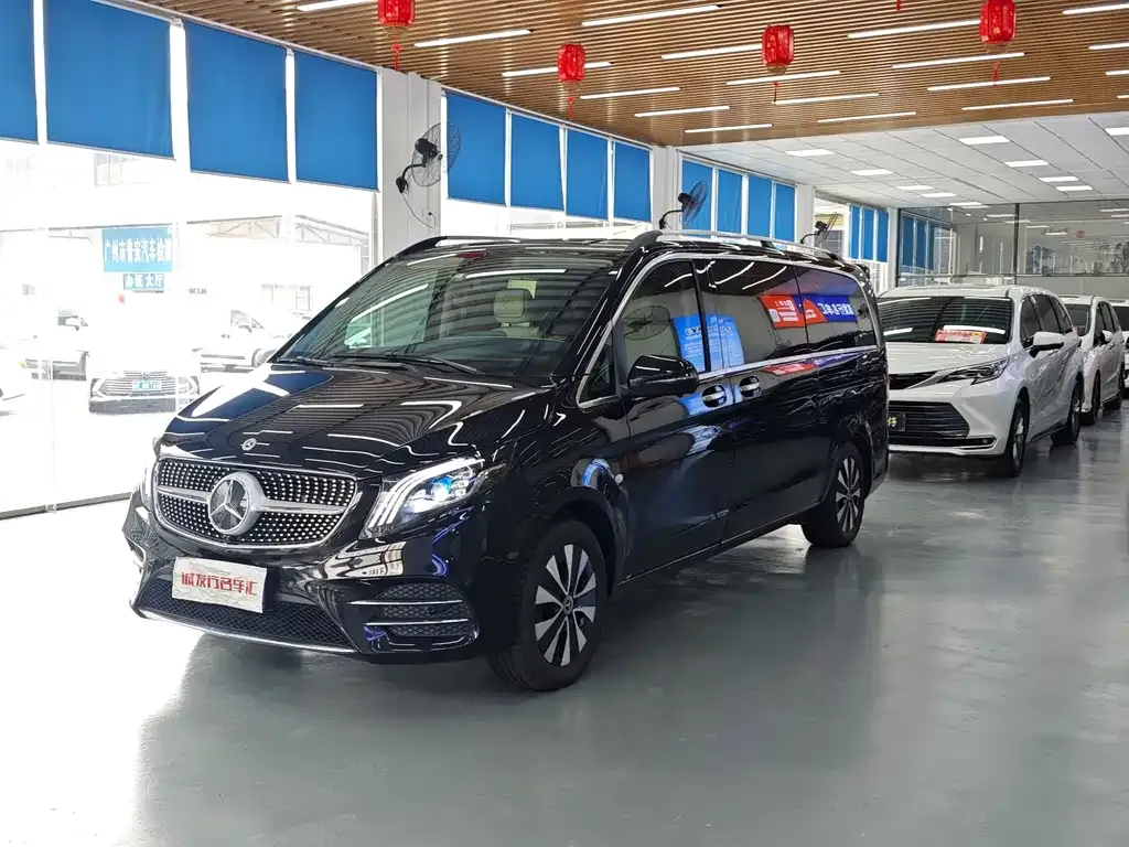 Mercedes-Benz Vito — фото 1