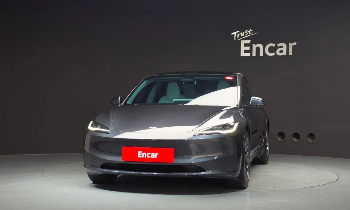 Tesla Model 3 — фото 3