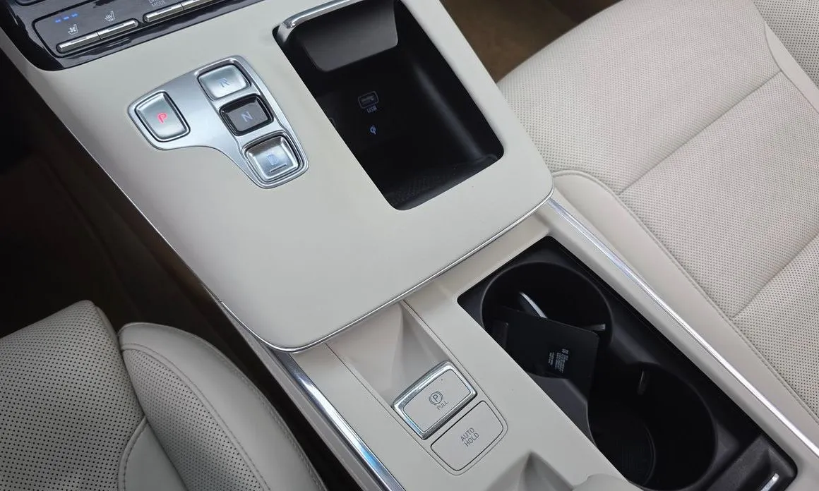 Hyundai Grandeur — фото 10