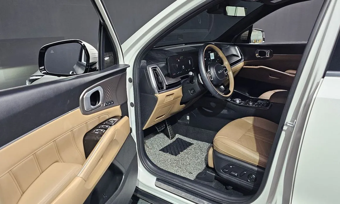Kia Sorento — фото 9