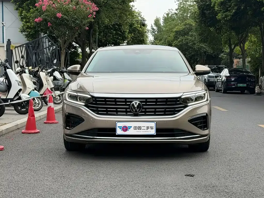 Volkswagen Passat — фото 8