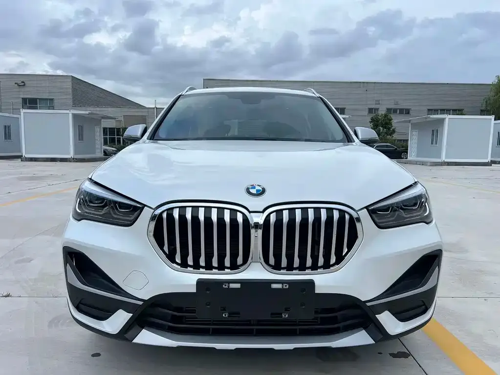 BMW X1 — фото 2