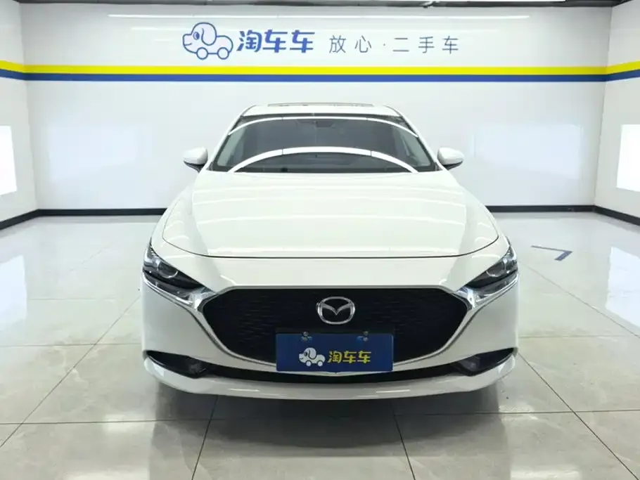 Mazda 3 Axela — фото 10