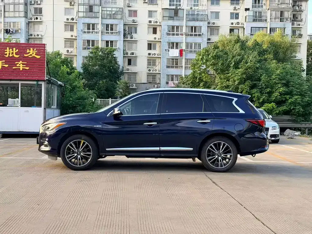Infiniti QX60 (Import) — фото 9
