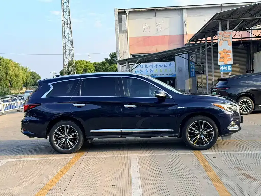 Infiniti QX60 (Import) — фото 5