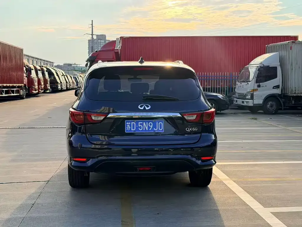 Infiniti QX60 (Import) — фото 6