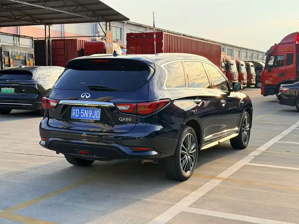 Infiniti QX60 (Import) — фото 4