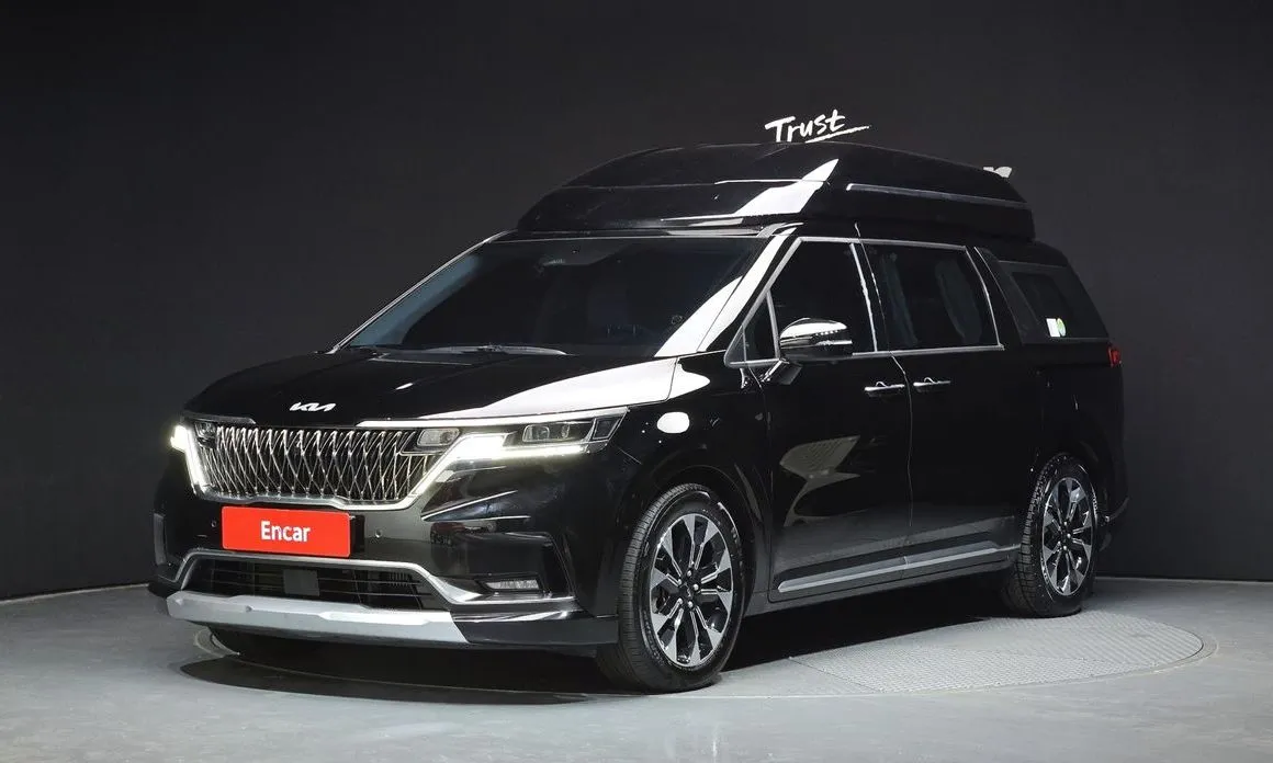 Kia Carnival — фото 1